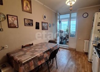 Продается 4-комнатная квартира, 100 м2, Ростов-на-Дону, улица Волкова, 8