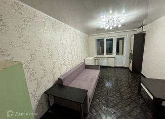 Продается 1-комнатная квартира, 30.5 м2, Астрахань, улица Адмирала Нахимова, 38, Советский район