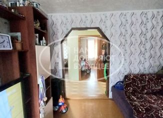 Продажа трехкомнатной квартиры, 57 м2, Кудымкар, улица 50 лет Октября, 22