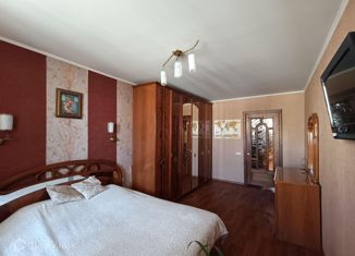 Продажа трехкомнатной квартиры, 67 м2, Самара, Молодёжная улица, 13, метро Кировская