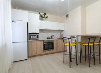 Продается 2-ком. квартира, 62 м2, Чебоксары, улица Академика РАН Х.М. Миначева, 11, жилой район Северо-Западный