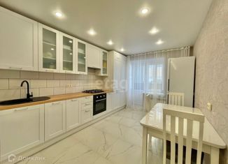 Продажа 3-ком. квартиры, 59.6 м2, деревня Куюки, Каспийская улица, 5, ЖК Микрорайон Яшьлек