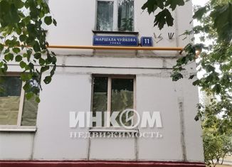Продам 2-ком. квартиру, 45 м2, Москва, улица Маршала Чуйкова, 11к2, улица Маршала Чуйкова