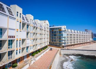 Продаю 3-комнатную квартиру, 91.7 м2, посёлок городского типа Гурзуф, набережная Пушкина, 17