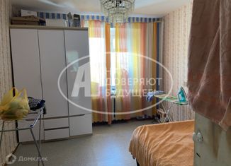 Продаю 5-ком. квартиру, 86.5 м2, Сарапул, улица Чапаева, 3