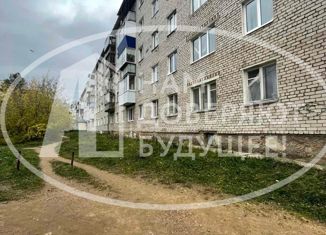 Продается 4-ком. квартира, 61.7 м2, Добрянка, улица Копылова, 71