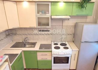 Продается трехкомнатная квартира, 64.3 м2, Новосибирск, улица Свечникова, 4, улица Свечникова