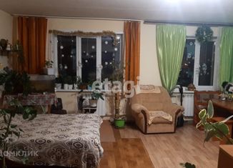 Продается однокомнатная квартира, 33 м2, поселок городского типа Емельяново, улица 2-х Борцов, 37Б-1