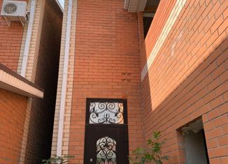 Продажа таунхауса, 146 м2, Волгодонск, Агатовая улица, 10/4с1