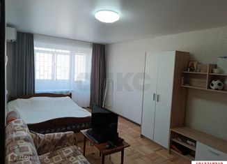 Продам 1-комнатную квартиру, 42 м2, Краснодар, улица Атарбекова, 45
