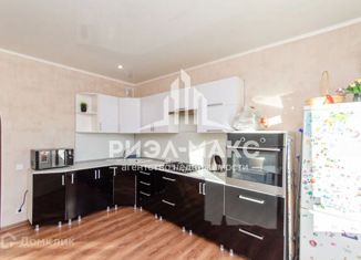 Продается однокомнатная квартира, 43 м2, Брянск, улица Романа Брянского, 23, ЖК Солнечный