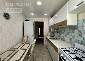 Продажа 3-ком. квартиры, 61.4 м2, Казань, Центральная улица, 50