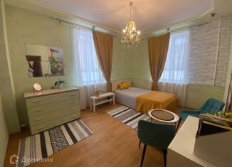 Продается двухкомнатная квартира, 52 м2, Иваново, улица Жугина, 15