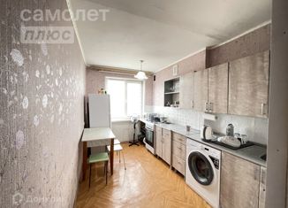 Продаю четырехкомнатную квартиру, 60.5 м2, Оренбургская область, Комсомольский проспект, 26