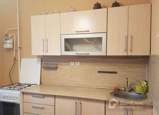 Сдается однокомнатная квартира, 40 м2, поселок Дубовое, Сиреневая улица, 2