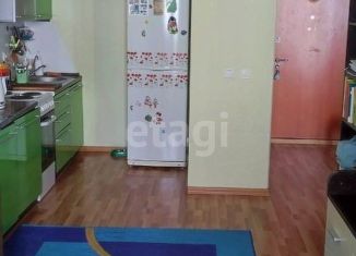 Продается 1-ком. квартира, 44 м2, Екатеринбург, улица Стачек, 4, улица Стачек