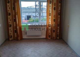 Продаю комнату, 12.9 м2, Курган, улица Бажова, 67, Западный район