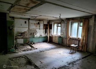 Продаю 2-ком. квартиру, 42.5 м2, Калининград, улица Репина, 32, Центральный район