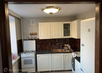 Трехкомнатная квартира в аренду, 60 м2, Москва, улица Барклая, 7, улица Барклая