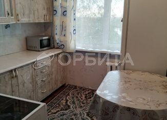 Продается 2-комнатная квартира, 48 м2, посёлок городского типа Боровский, улица 8 Марта, 2