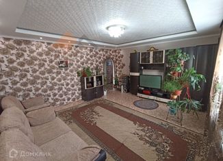 Продам 3-ком. квартиру, 92.4 м2, рабочий посёлок Колывань, Шоссейная улица, 17