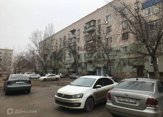 Продам двухкомнатную квартиру, 50 м2, Астрахань, улица Куликова, 64к1