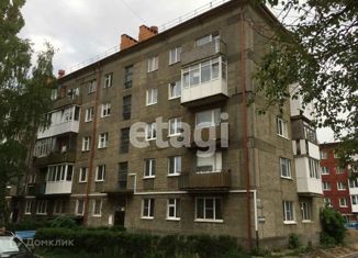 Продается 2-комнатная квартира, 47 м2, Зеленоградск, улица Сибирякова, 17