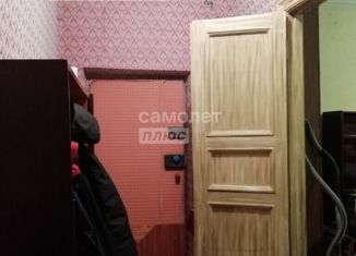 Продам 2-комнатную квартиру, 55.4 м2, Нижний Новгород, улица Октябрьской Революции, 70, метро Чкаловская