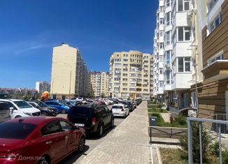 Продажа 1-ком. квартиры, 33 м2, Севастополь, улица Павла Корчагина, 23/1, ЖК Каравелла