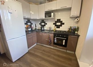 Продается 1-комнатная квартира, 36.6 м2, деревня Батино, улица Сергея Есенина, 3