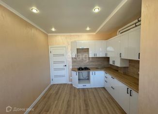 Продается 2-ком. квартира, 60 м2, Краснодарский край, улица Репина, 15