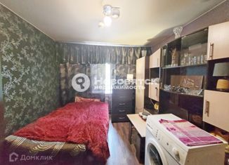 Продам комнату, 60 м2, Киров, улица Молодой Гвардии, 10, Нововятский район