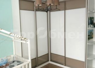 Продается трехкомнатная квартира, 77 м2, Москва, улица Трофимова, 32к1, метро Кожуховская