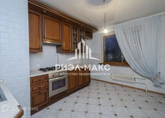 Продаю 3-комнатную квартиру, 63 м2, Брянская область, улица Медведева, 15