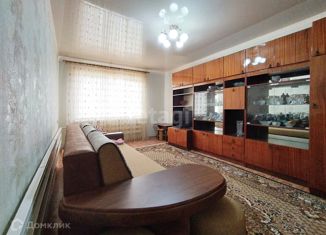 Продается 3-комнатная квартира, 71.7 м2, Майский, Пролетарская улица, 73