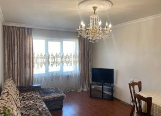 Продается 3-комнатная квартира, 78 м2, Грозный, улица У.А. Садаева, 47, 6-й микрорайон