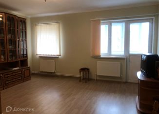 Продажа 2-комнатной квартиры, 72 м2, Ейск, улица Портовая Аллея, 9