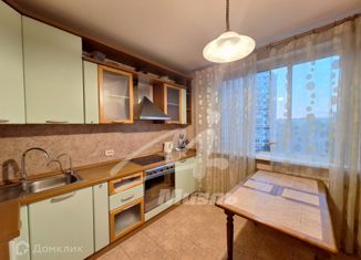Аренда 3-комнатной квартиры, 75 м2, Москва, улица Кутузова, 6, улица Кутузова