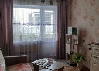 Продается однокомнатная квартира, 32 м2, Омская область, улица Дмитриева, 3