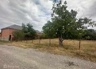 Продаю участок, 110 сот., село Новые-Атаги, улица Кадырова