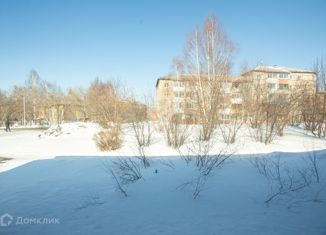 Продаю 2-ком. квартиру, 48.7 м2, Кемерово, жилой район Кедровка, Комсомольский проезд, 8