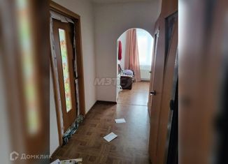 Продаю однокомнатную квартиру, 33 м2, Курган, 5-й микрорайон, 16, Заозёрный район