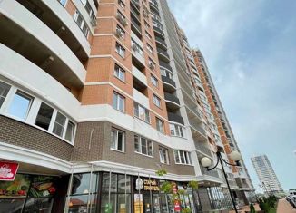 Продается 2-ком. квартира, 60 м2, Краснодар, ЖК Альпы, Командорская улица, 6