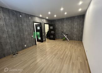 Продаю 2-ком. квартиру, 53.3 м2, Киров, Садаковская улица, 8, ЖК Метроград