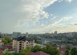 Продажа 3-ком. квартиры, 69.9 м2, Сочи, Дагомысская улица, 3/1к2, микрорайон Больничный Городок