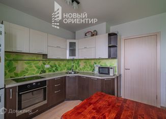 Продаю 2-комнатную квартиру, 51.2 м2, Екатеринбург, улица Бахчиванджи, 22А, ЖК Спутник