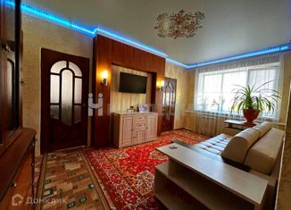 3-ком. квартира на продажу, 42 м2, поселок Синегорский, улица Титова, 4