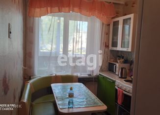 Продажа 2-ком. квартиры, 42.7 м2, поселок Кузнецовский, улица Строителей, 8