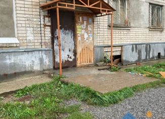 Продаю комнату, 13.3 м2, Вологда, улица Маршала Конева, 33, 5-й микрорайон