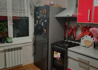 3-комнатная квартира на продажу, 64 м2, Старый Оскол, микрорайон Студенческий, 18